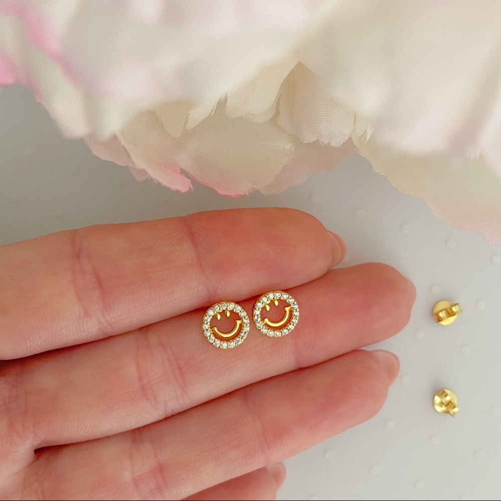 18k Gold smiley face stud earrings over 925 Sterling silver